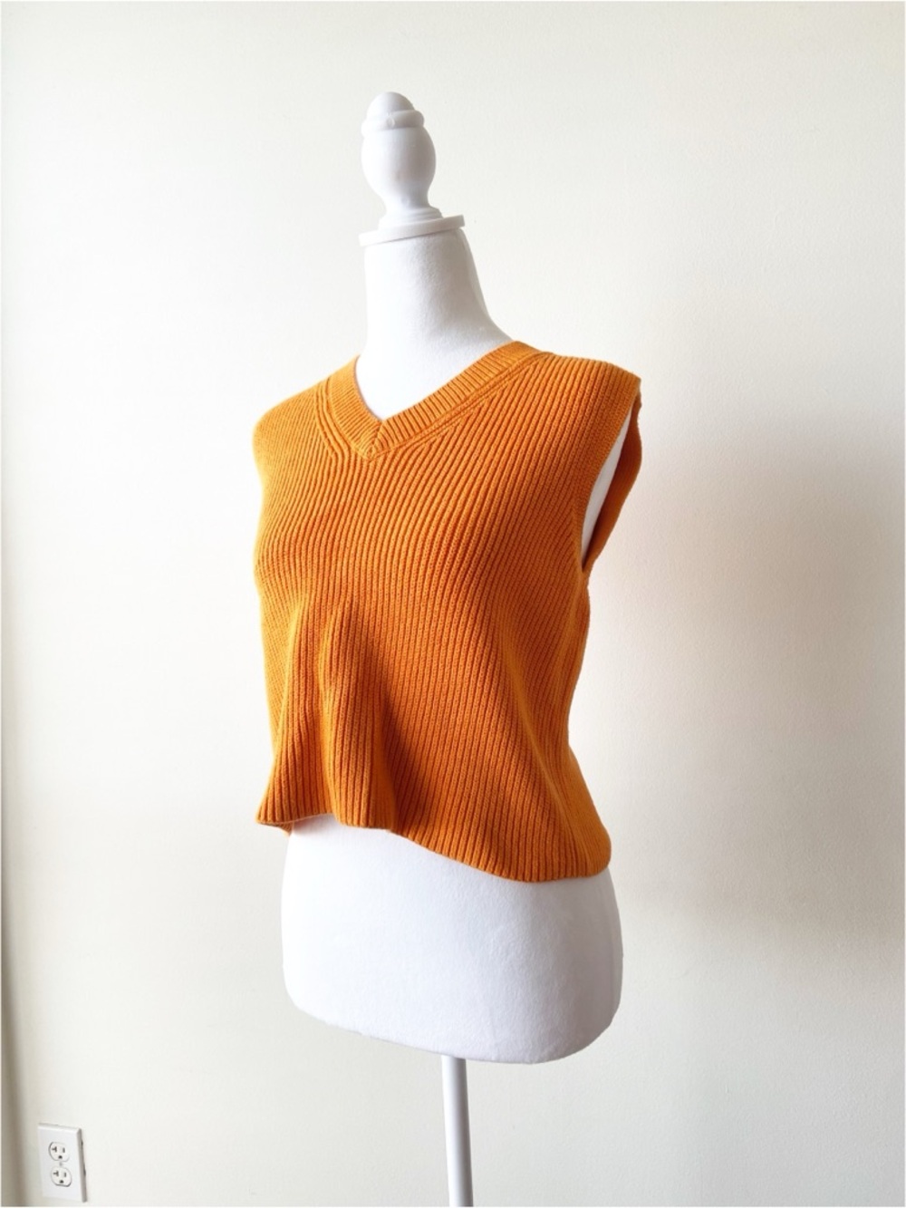 Zara Orange V-Neck Knit Vest Size S